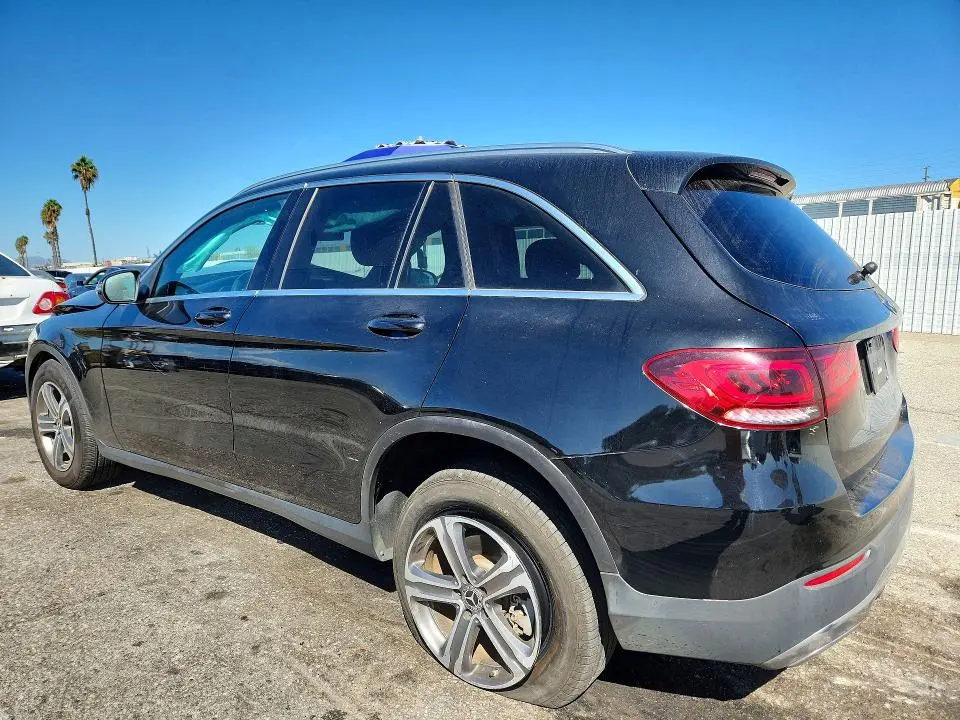 2020 MERCEDES-BENZ GLC 300  