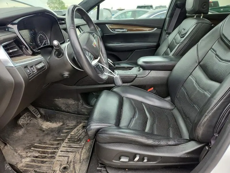 2017 CADILLAC XT5 PLATINUM  