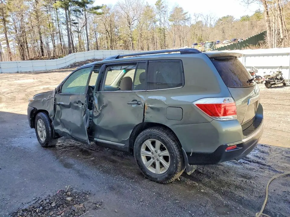 2011 TOYOTA HIGHLANDER BASE  
