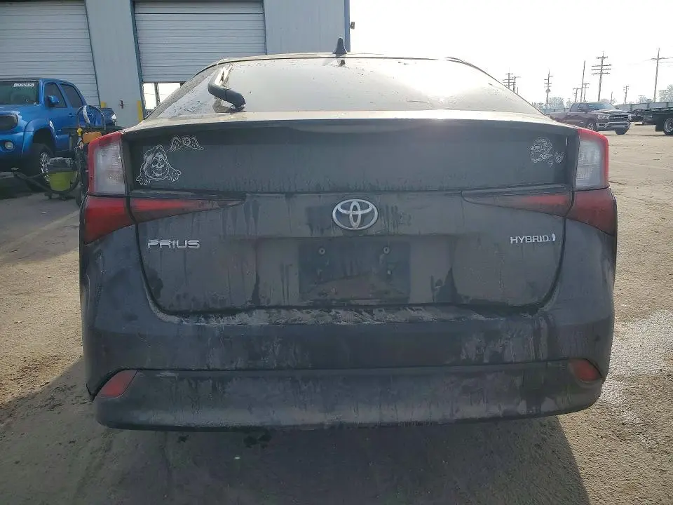 2020 TOYOTA PRIUS XLE  