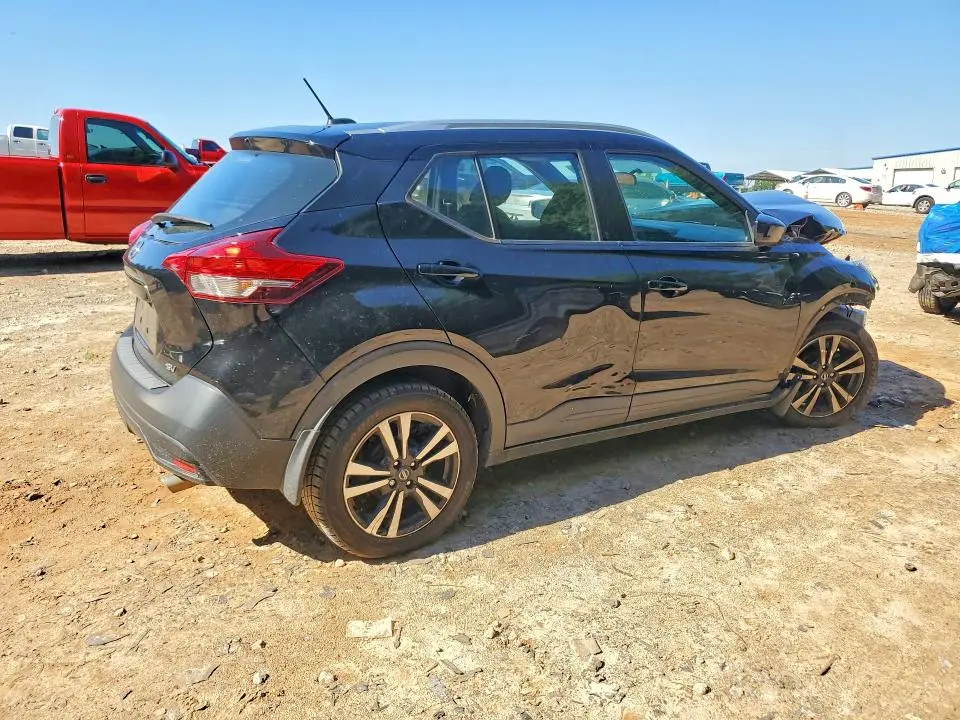 2018 NISSAN KICKS S  