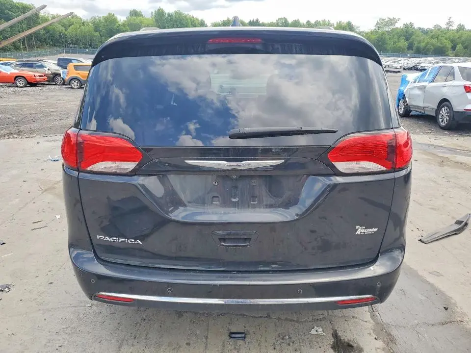 2017 CHRYSLER PACIFICA TOURING L  