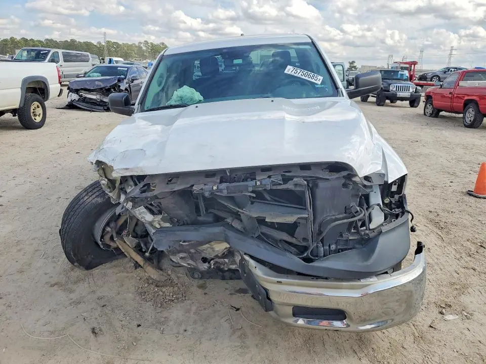 2016 RAM 1500 ST  