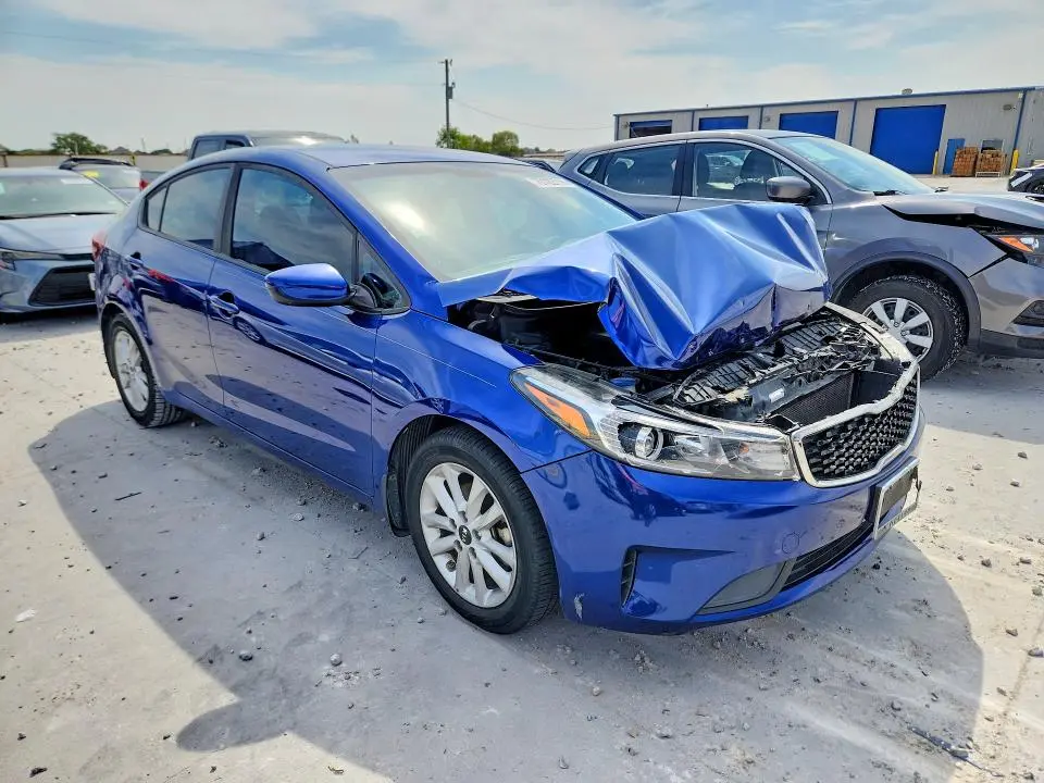 2017 KIA FORTE S  