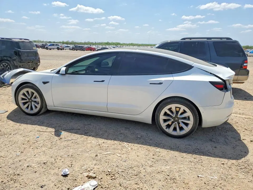 2021 TESLA MODEL 3   