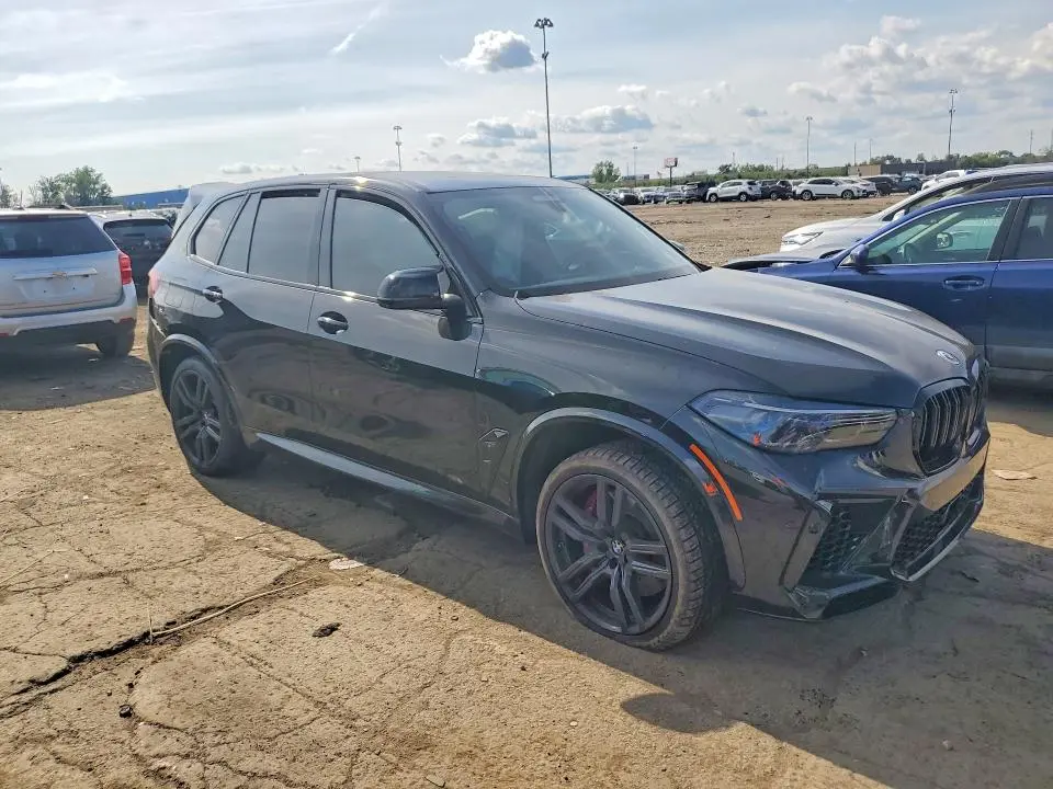 2023 BMW X5 M  