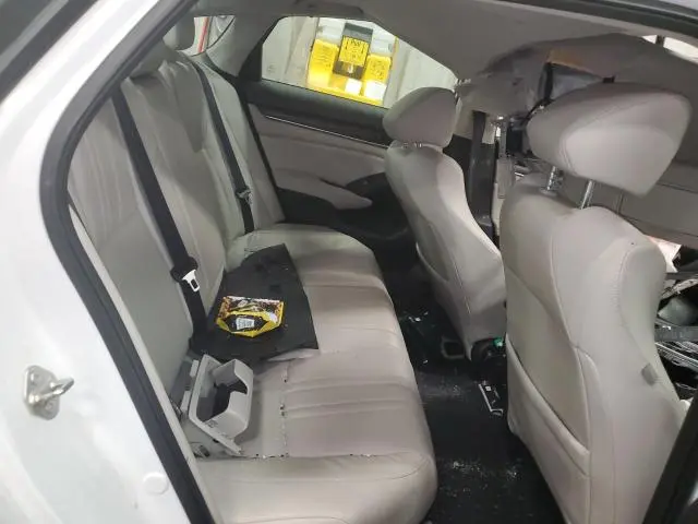 2018 HONDA ACCORD TOURING  