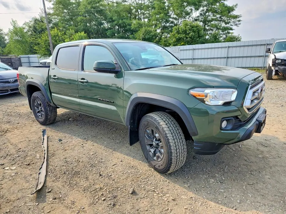2021 TOYOTA TACOMA SR5 V6  