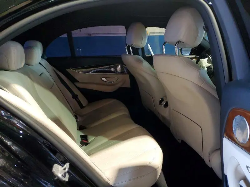 2017 MERCEDES-BENZ E 300 4MATIC  
