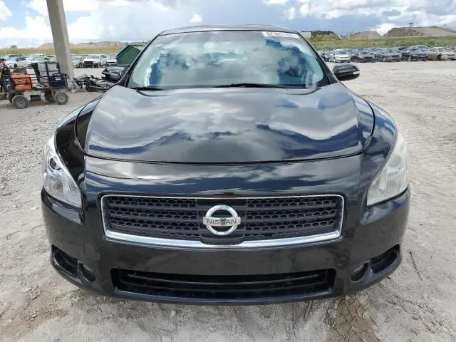 2011 NISSAN MAXIMA S  