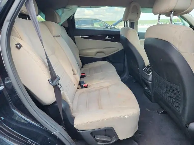 2016 KIA SORENTO LX  
