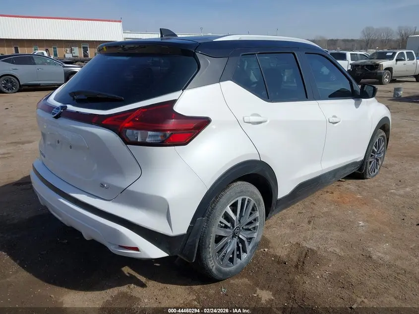 2021 NISSAN KICKS SV XTRONIC CVT
