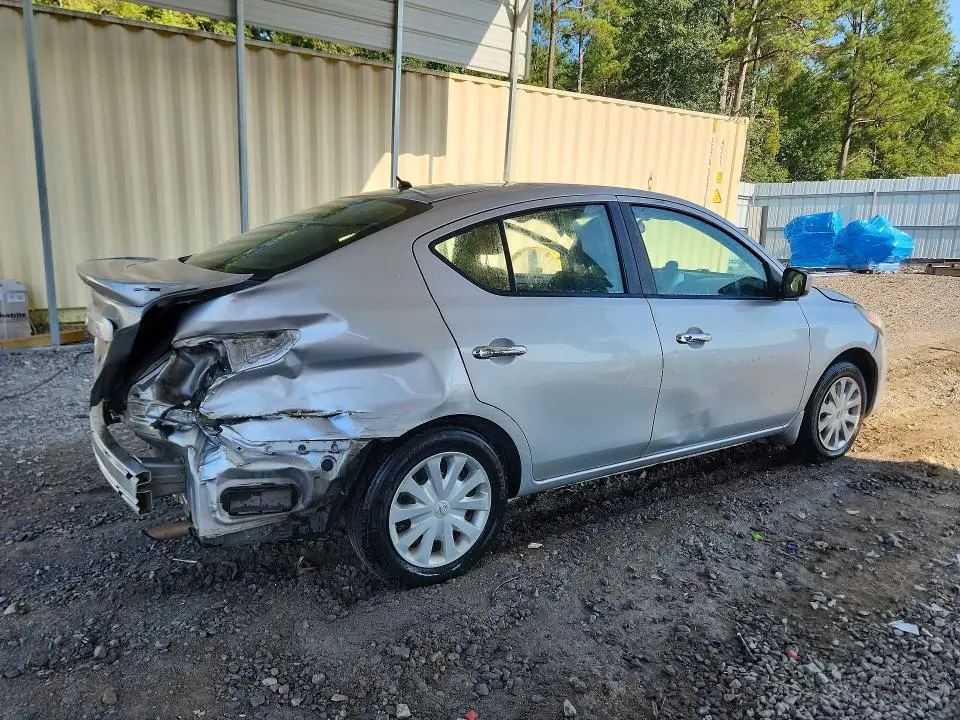 2016 NISSAN VERSA 1.6 SV  