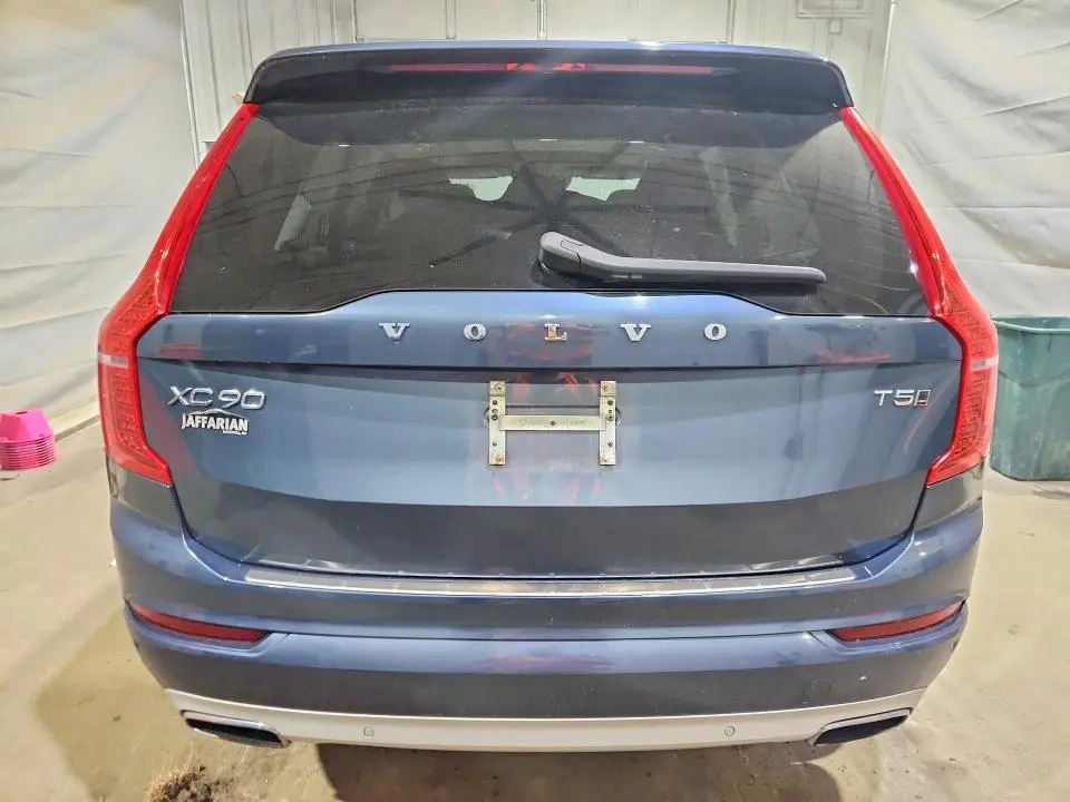 2020 VOLVO XC90 T5 MOMENTUM  