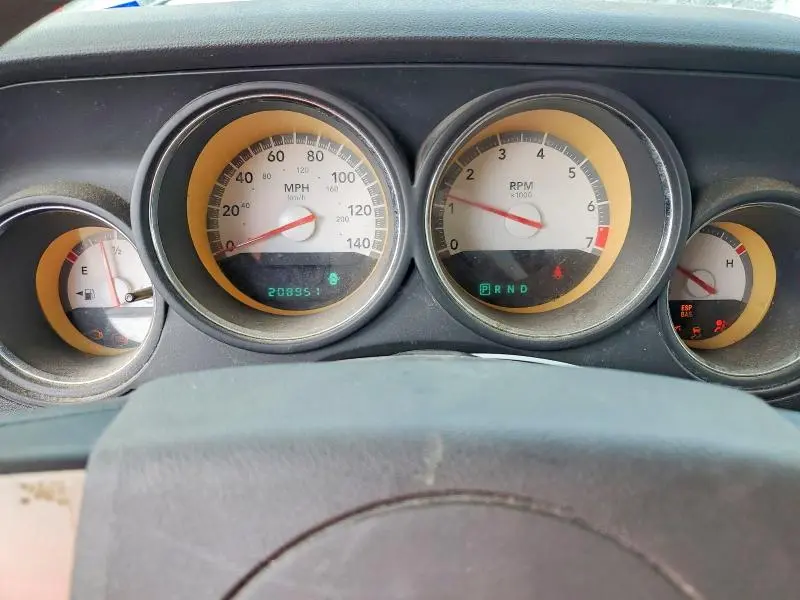 2010 DODGE CHALLENGER SE  