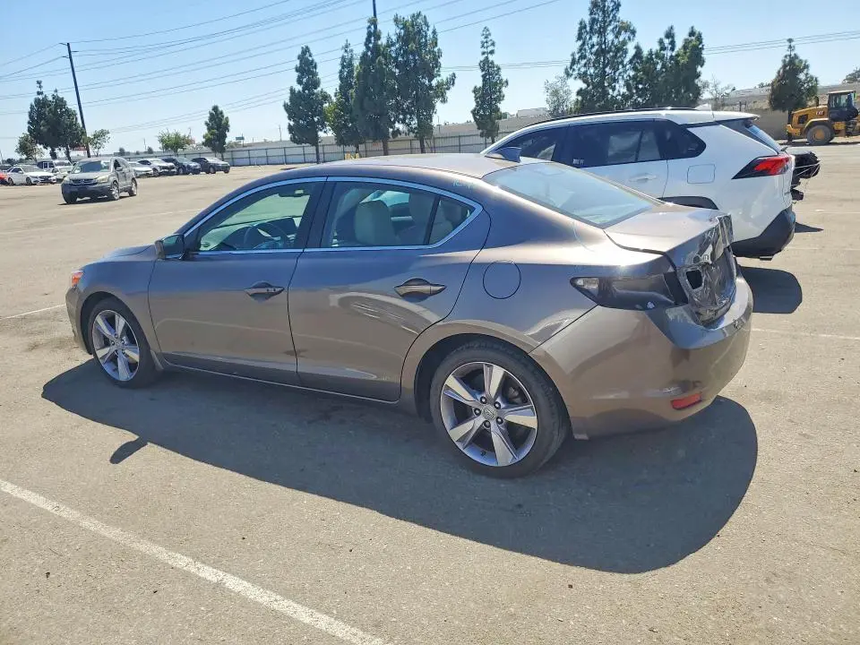 2013 ACURA ILX 20 TECH  