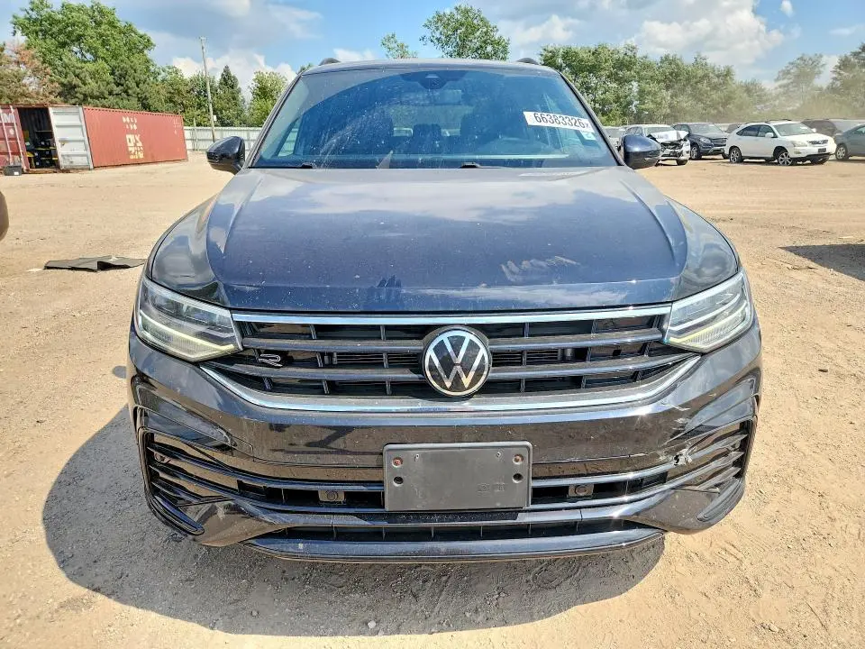 2022 VOLKSWAGEN TIGUAN SE R-LINE BLACK  