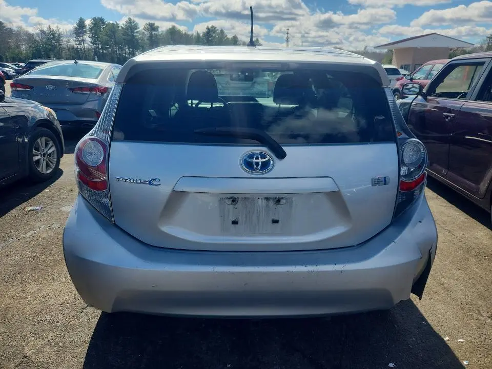 2012 TOYOTA PRIUS C TWO  
