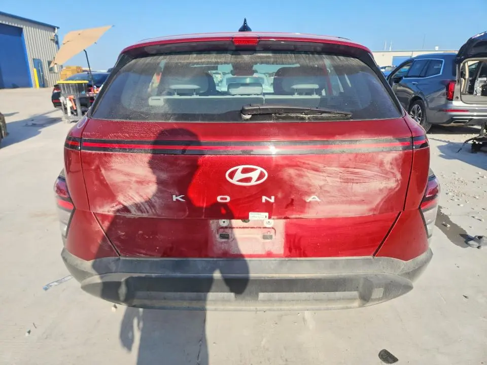 2025 HYUNDAI KONA SE  