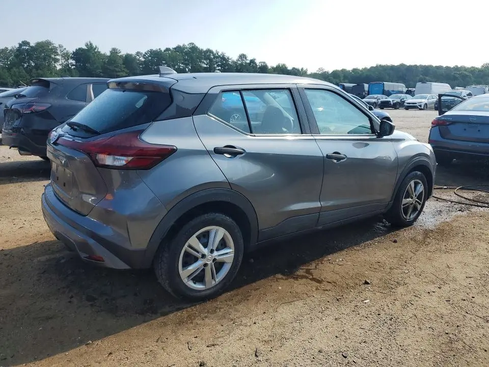 2021 NISSAN KICKS S  