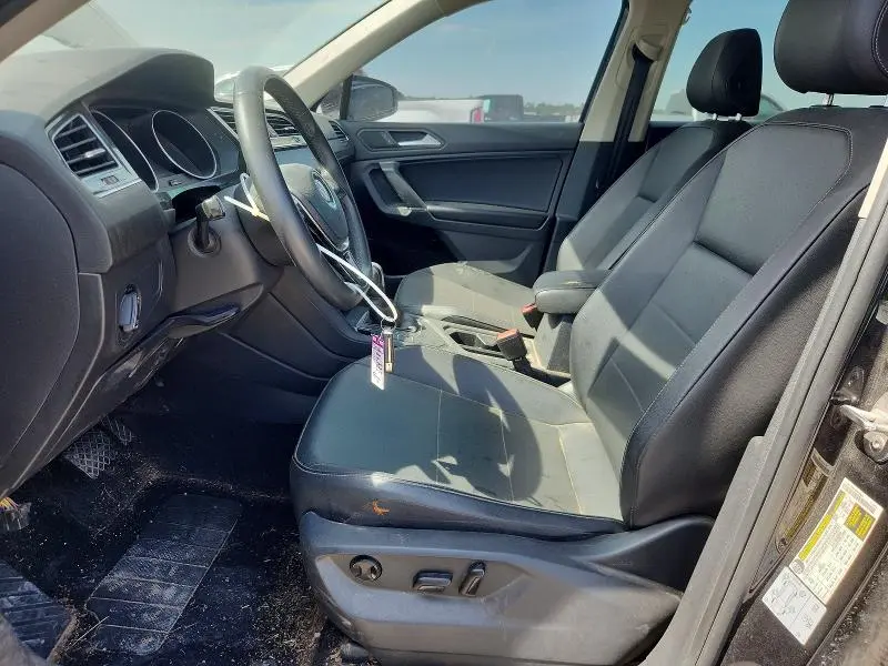 2020 VOLKSWAGEN TIGUAN SE  