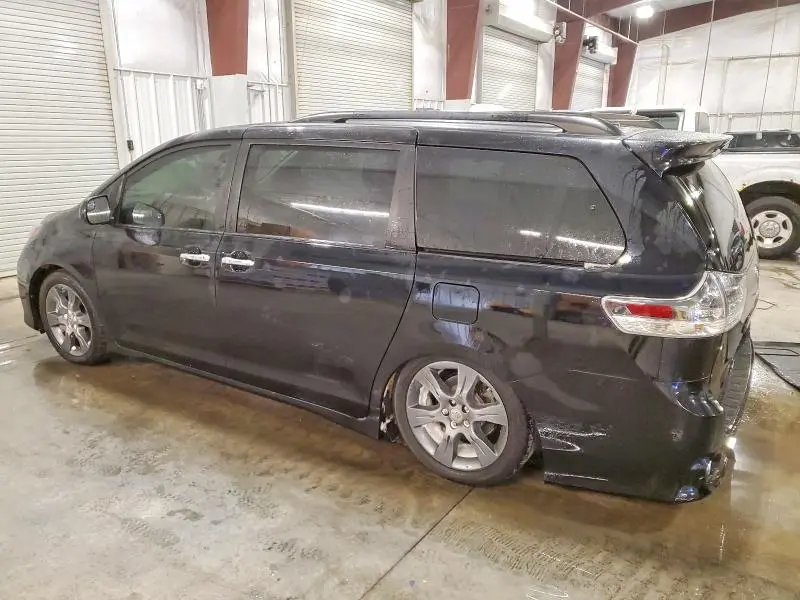 2015 TOYOTA SIENNA SPORT  