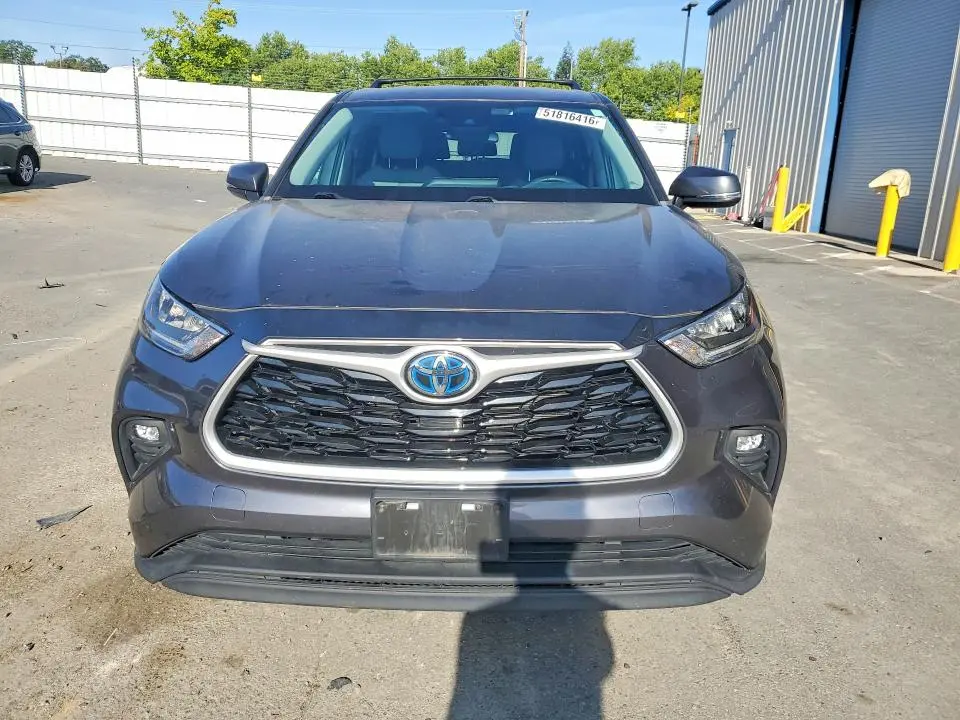 2020 TOYOTA HIGHLANDER HYBRID LE  