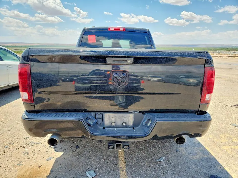 2014 RAM 1500 ST  