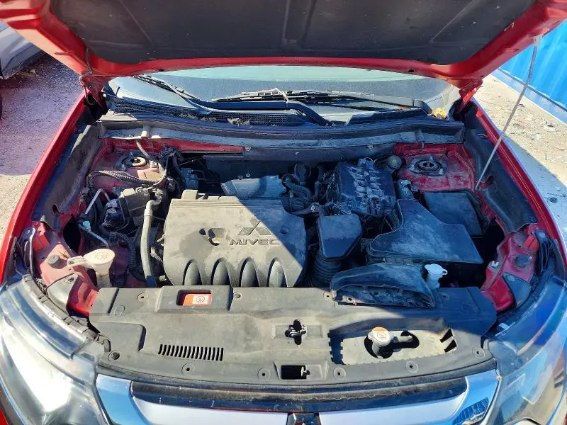 2016 MITSUBISHI OUTLANDER SE  