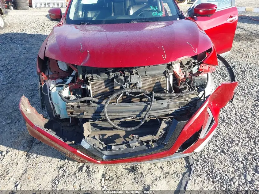 2019 NISSAN ROGUE SL