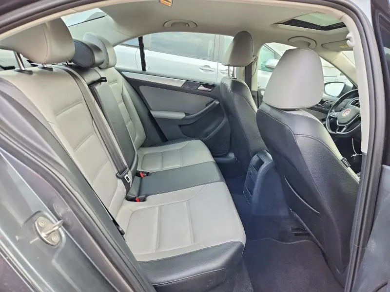 2016 VOLKSWAGEN JETTA HYBRID  