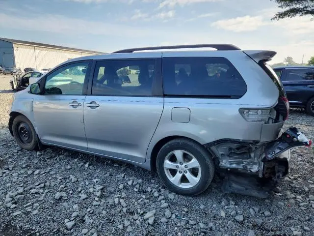 2015 TOYOTA SIENNA LE  
