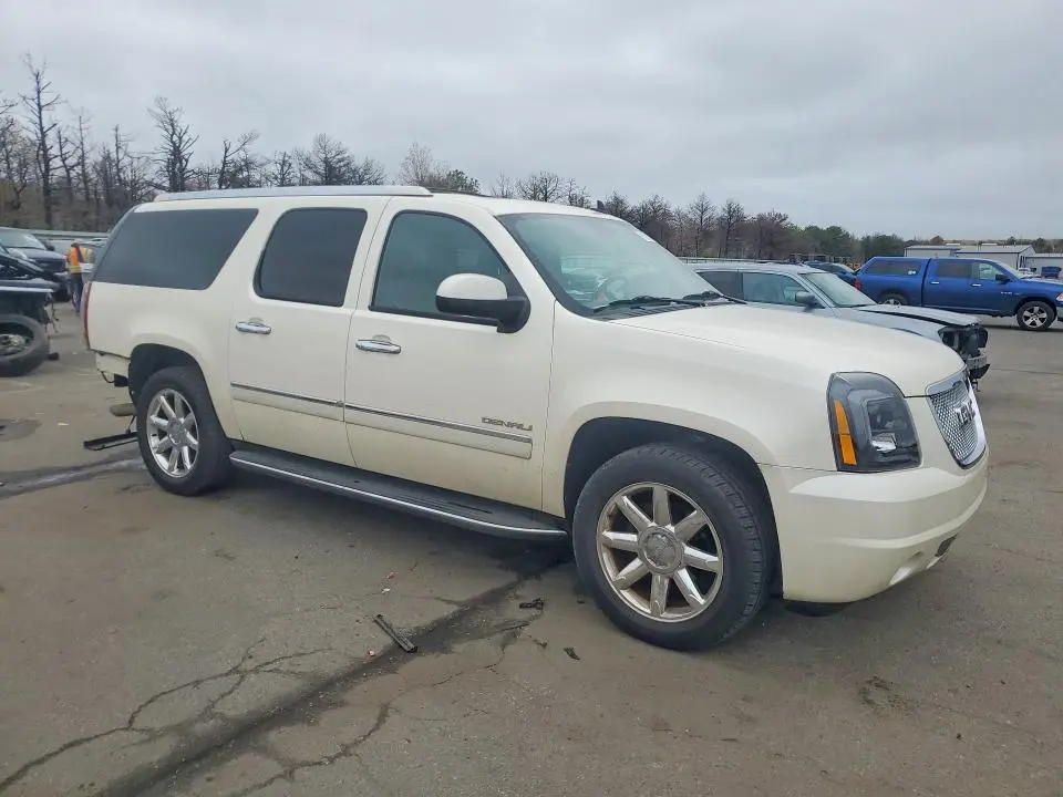 2010 GMC YUKON XL DENALI  