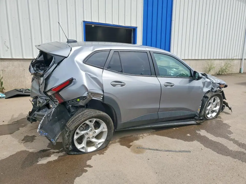 2025 CHEVROLET TRAX LS  