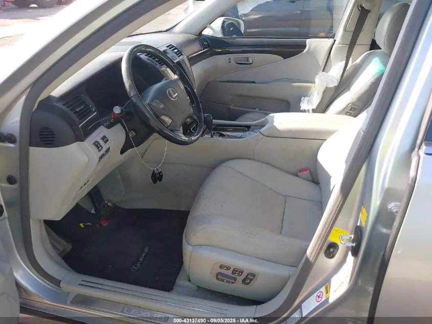 2011 LEXUS LS 460  