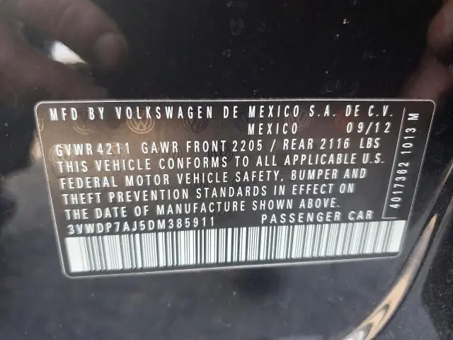 2013 VOLKSWAGEN JETTA SE  