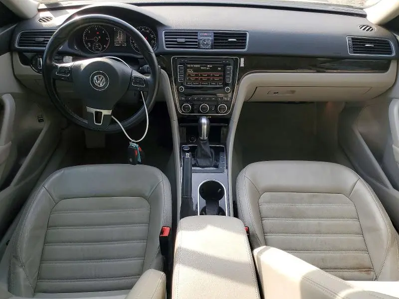 2015 VOLKSWAGEN PASSAT SEL  