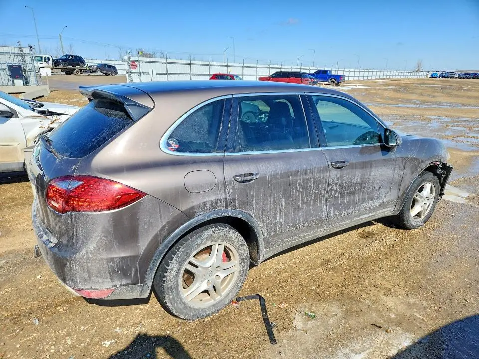 2012 PORSCHE CAYENNE   