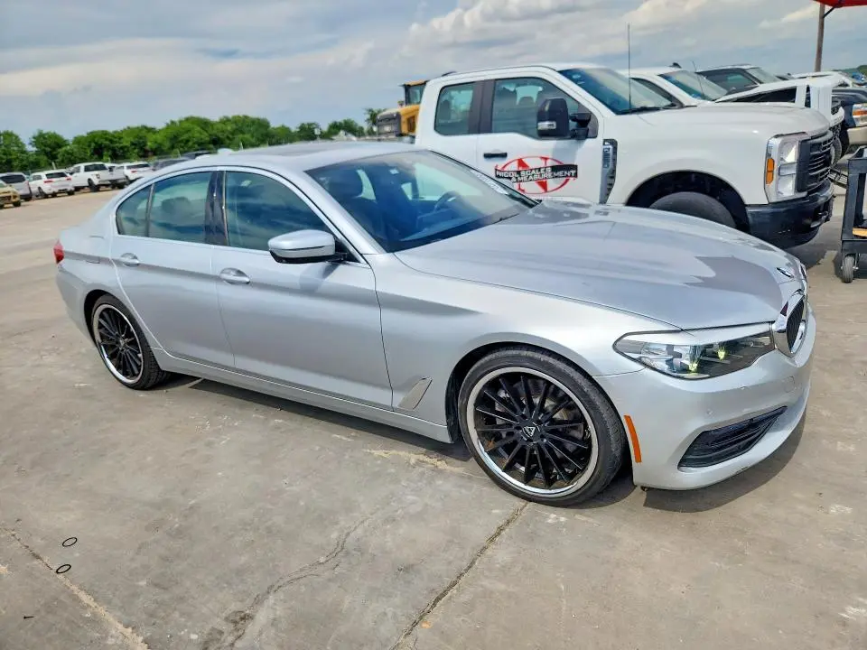 2019 BMW 530 I  