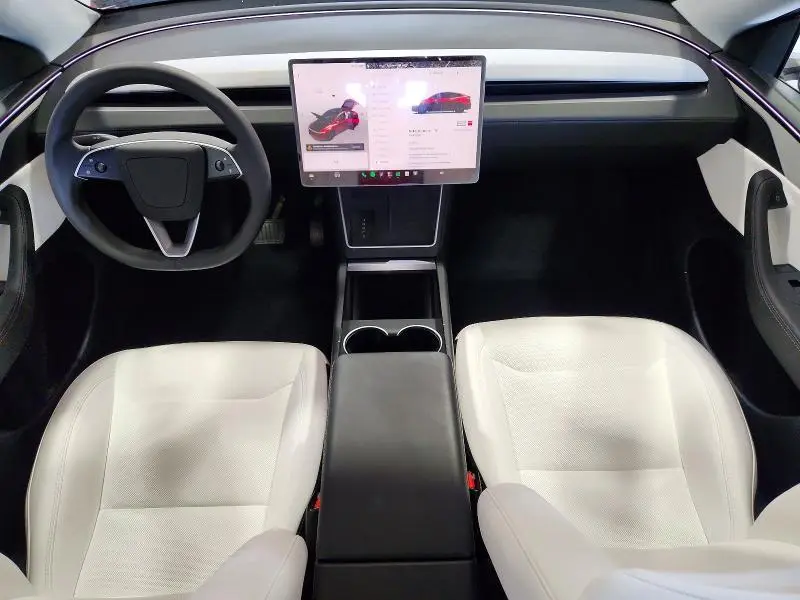 2026 TESLA MODEL Y   
