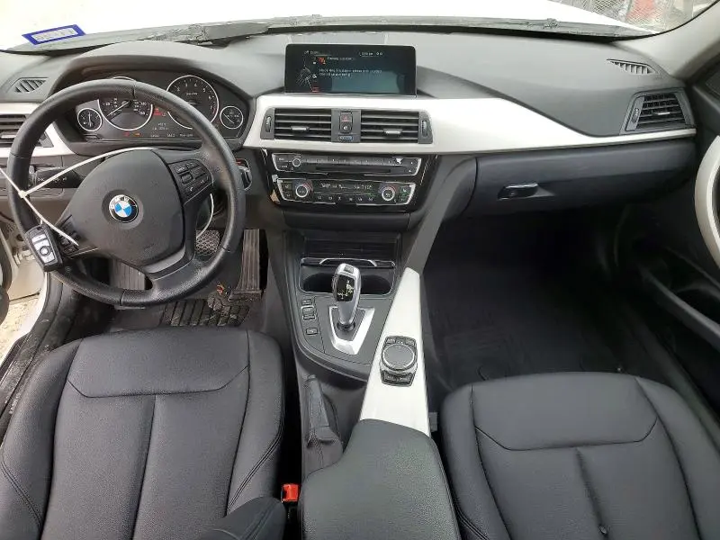 2016 BMW 320 XI  