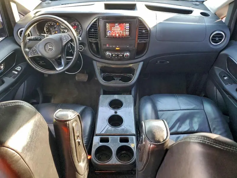 2016 MERCEDES-BENZ METRIS   