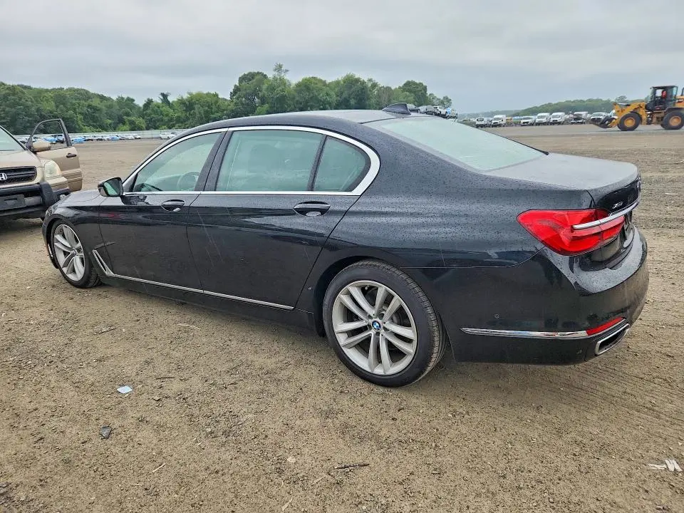 2016 BMW 750 XI  