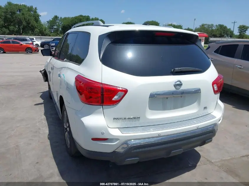 2017 NISSAN PATHFINDER SL