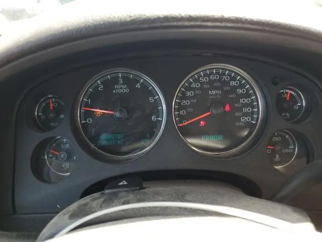 2011 CHEVROLET TAHOE K1500 LS  