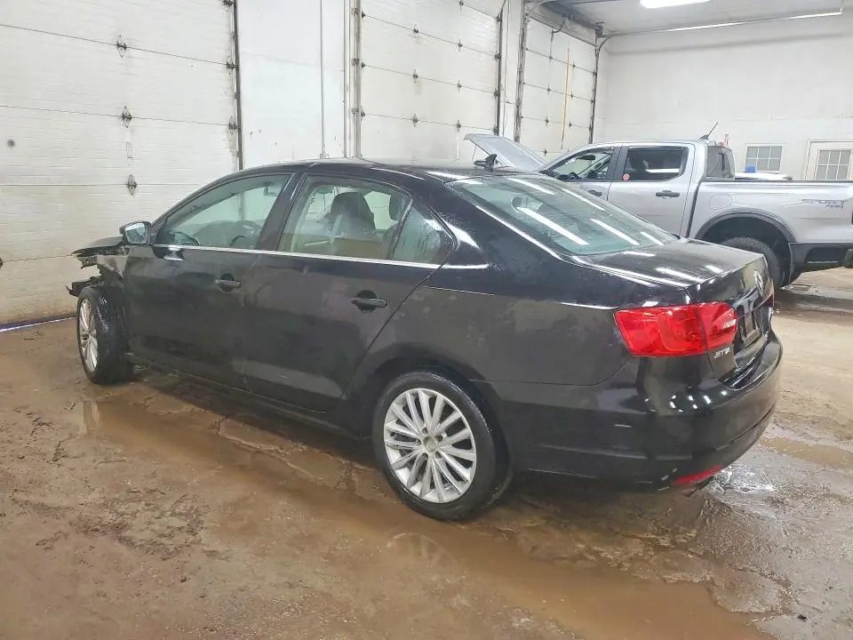 2013 VOLKSWAGEN JETTA SEL  