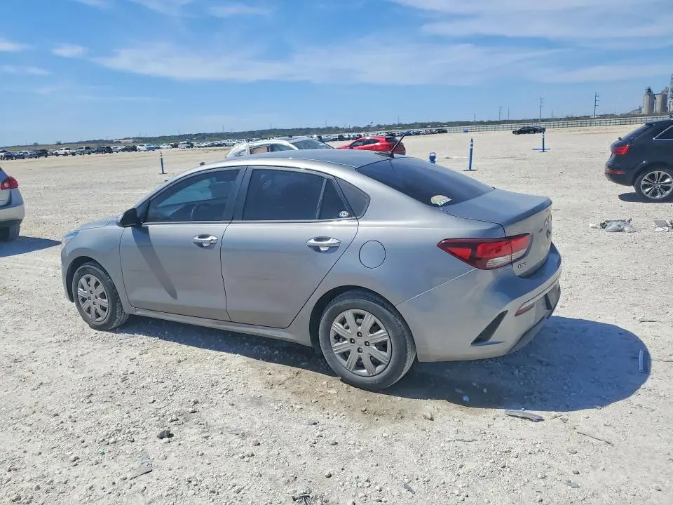 2022 KIA RIO S  