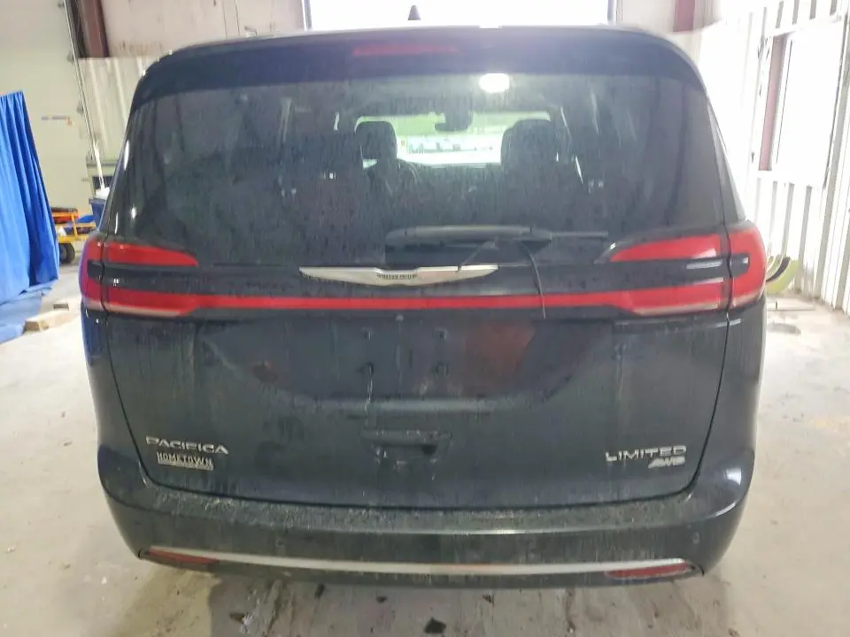 2021 CHRYSLER PACIFICA LIMITED  