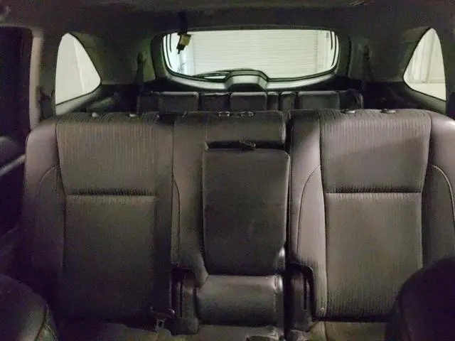 2016 TOYOTA HIGHLANDER LE  