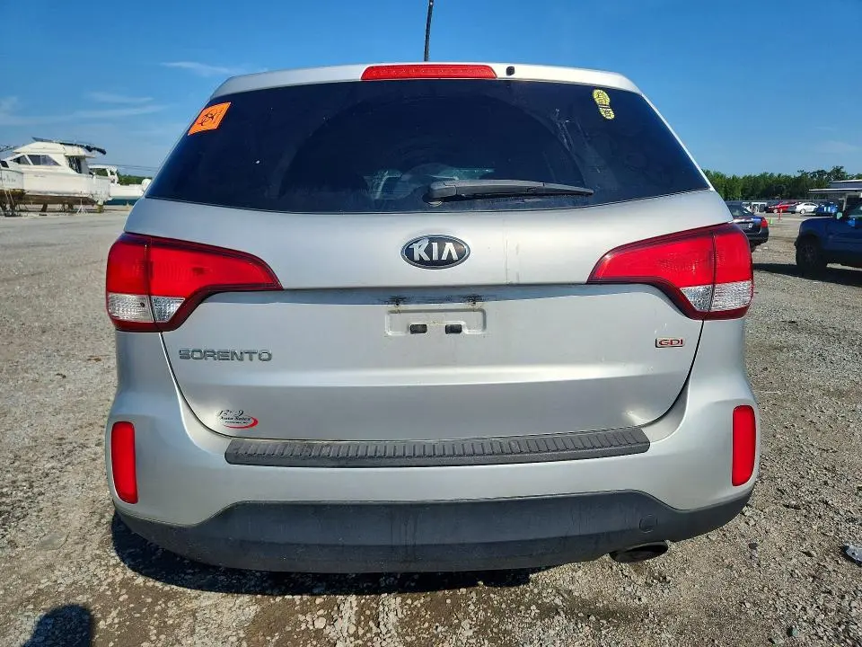 2014 KIA SORENTO LX  